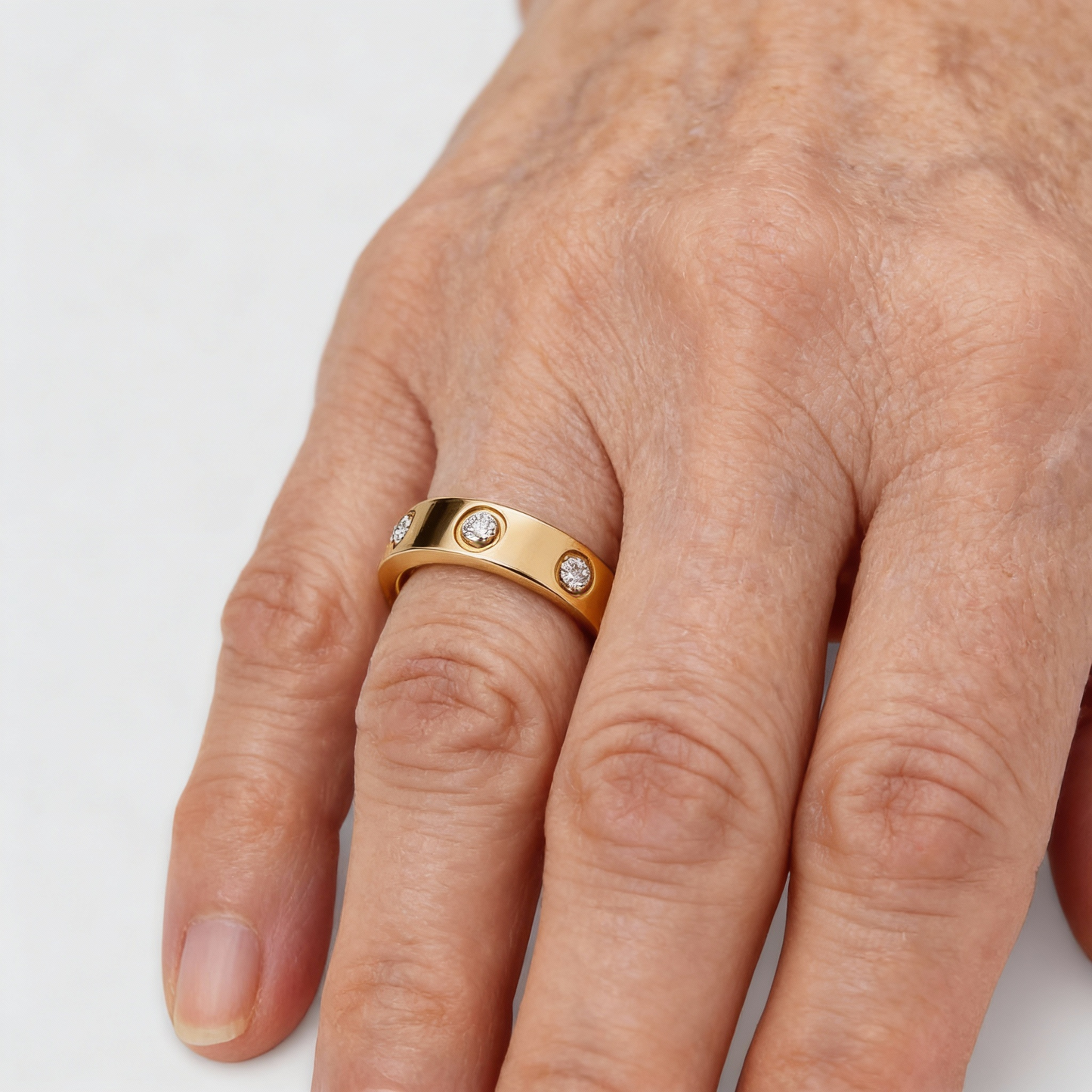 Alma Crystal Band Ring