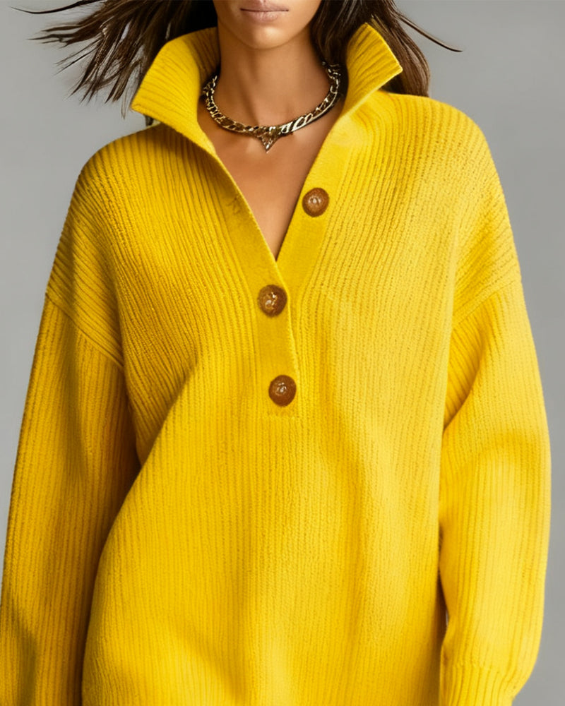 Jane - Elegant Three-Button Sweater with Collar