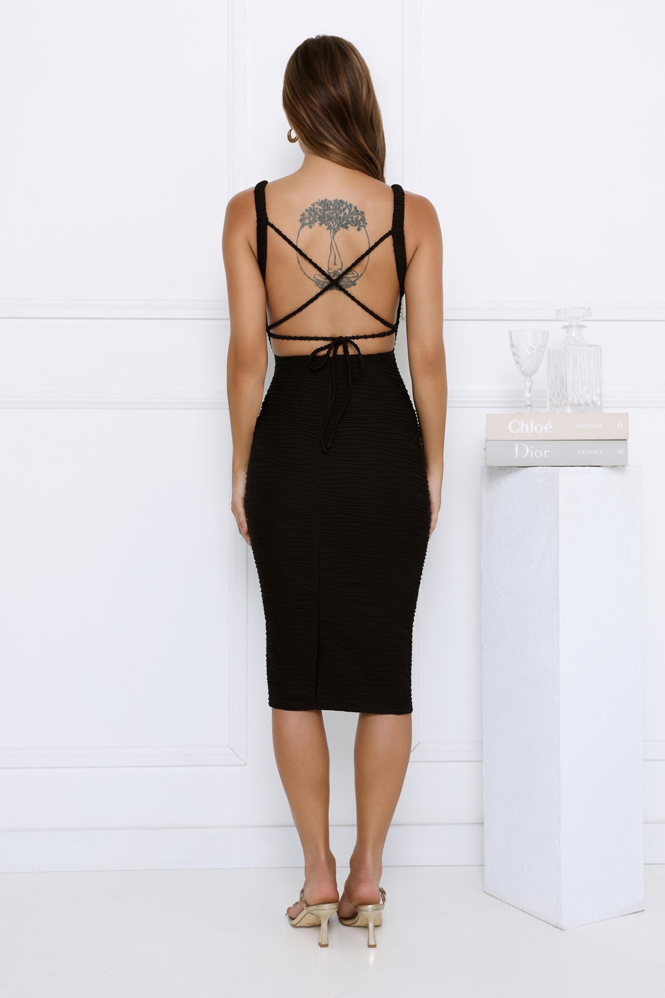 She's Well Known Midi Dress Black