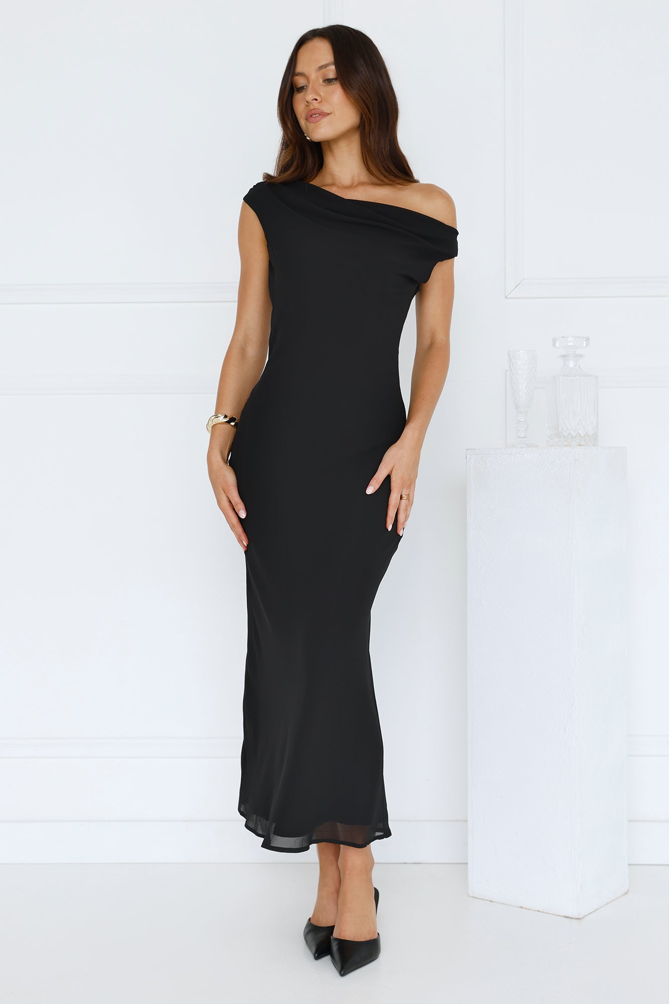 Xenia Off Shoulder Midi Dress Black