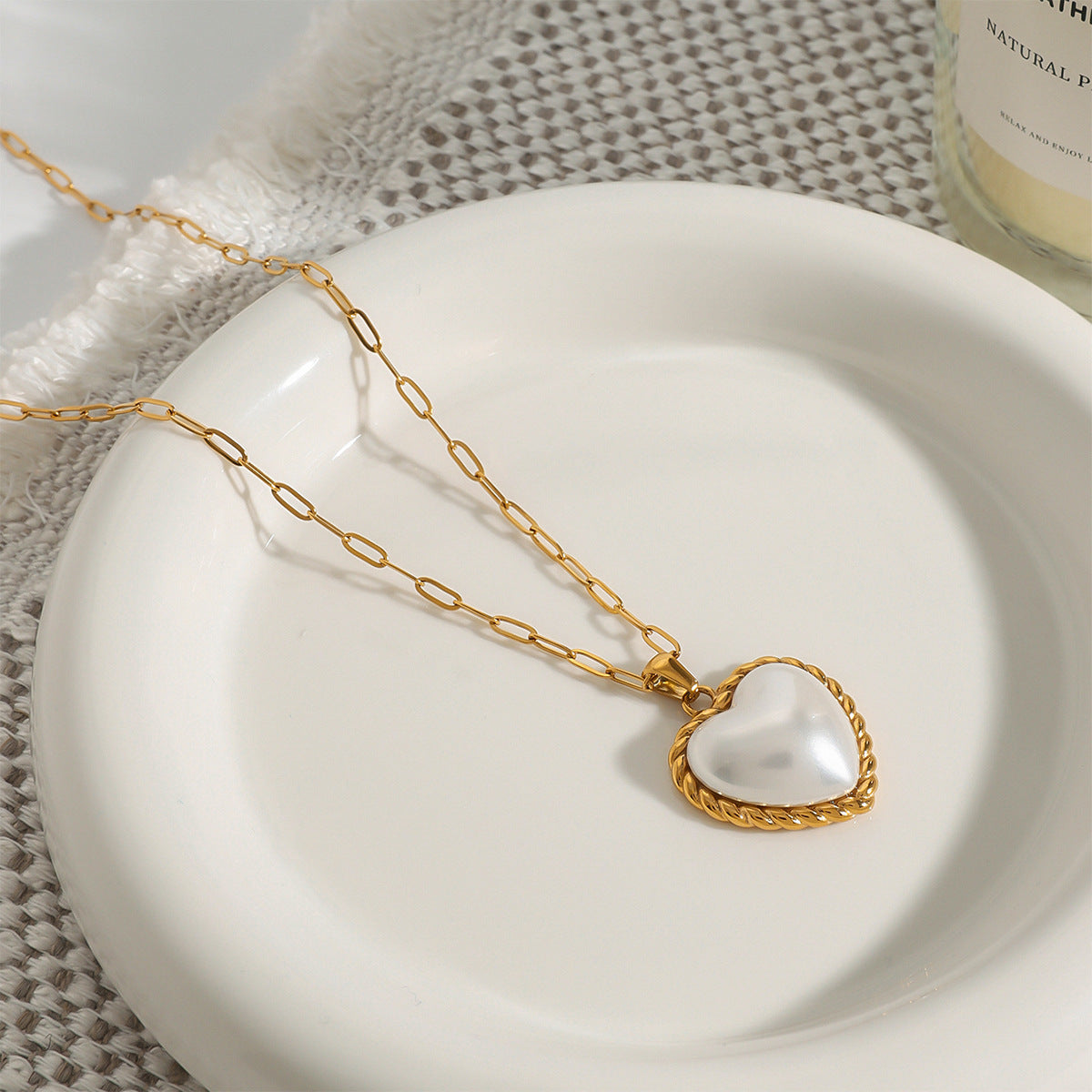 Viktoria Necklace